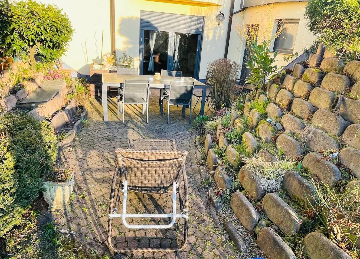 Eine Charmante Wartet Auf Sie Alzenau in Unterfranken